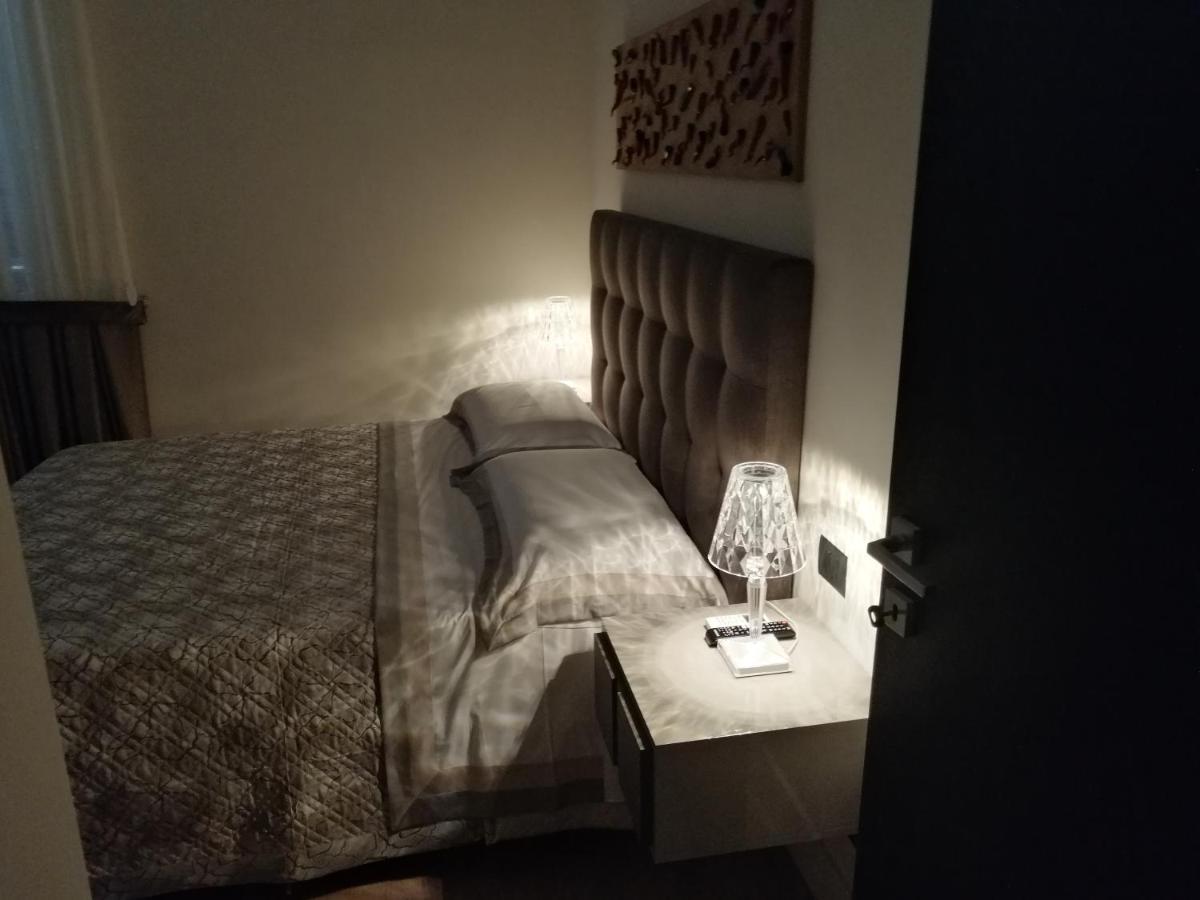 Fafgrandsuitenapoli Exteriér fotografie